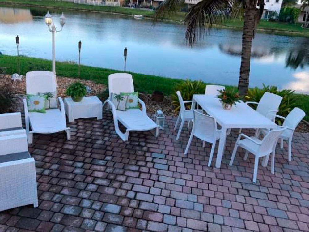 Стол для кафе HUSTON