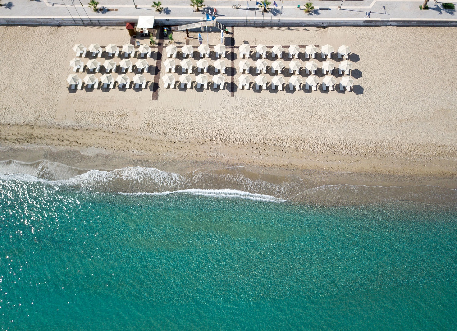 Пляж на берегу Атлантического океана для отеля Rethymno